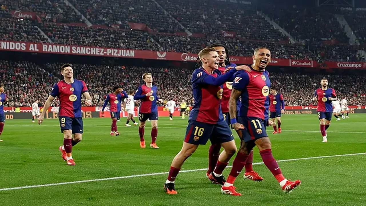 صدام ناري يجمع برشلونة وإشبيلية في قمة منافسات الدوري الإسباني المقبلة